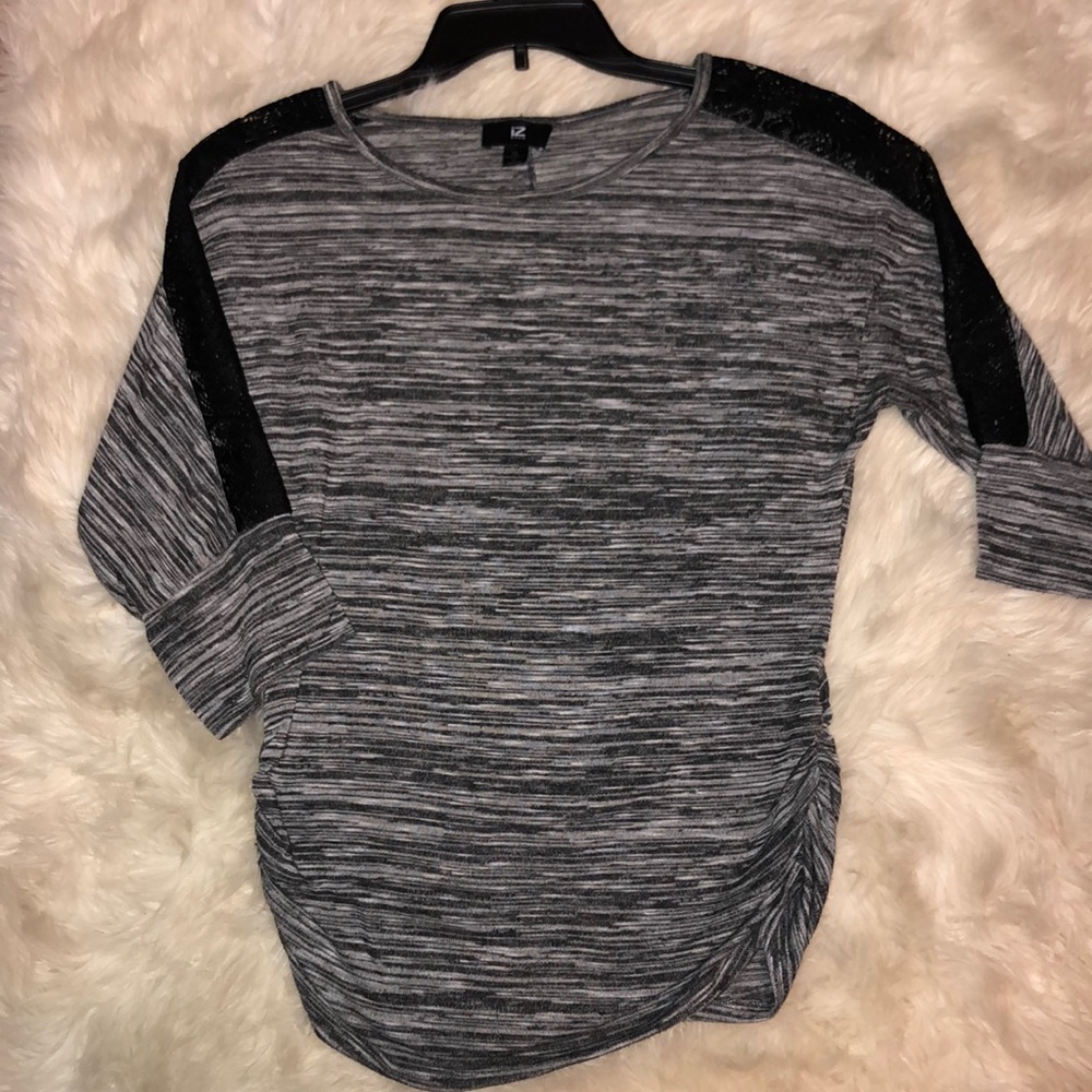 quarter-sleeve shirt